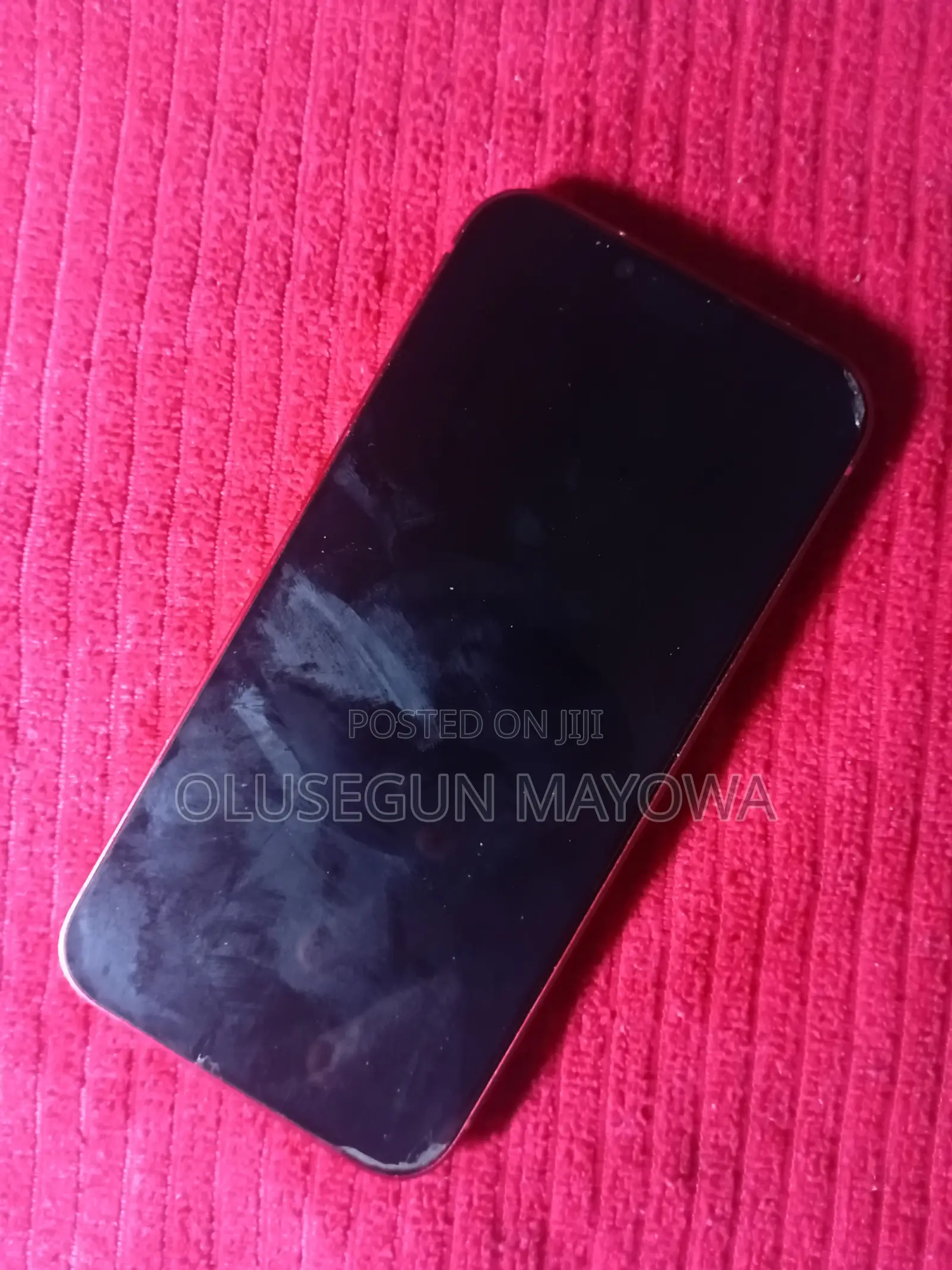 Apple iPhone 13 128 GB Red
