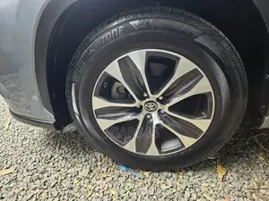 Toyota Highlander 2020 Blue