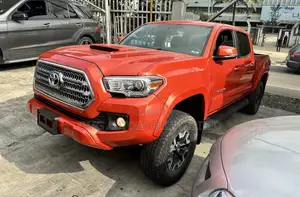 Toyota Tacoma 2017 Orange