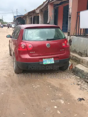 Volkswagen Golf 2006 Red