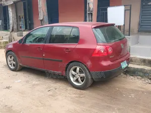 Volkswagen Golf 2006 Red
