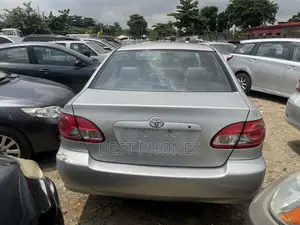 Toyota Corolla 2005 Silver
