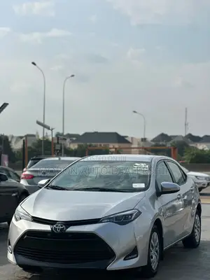 Toyota Corolla 2017 Silver