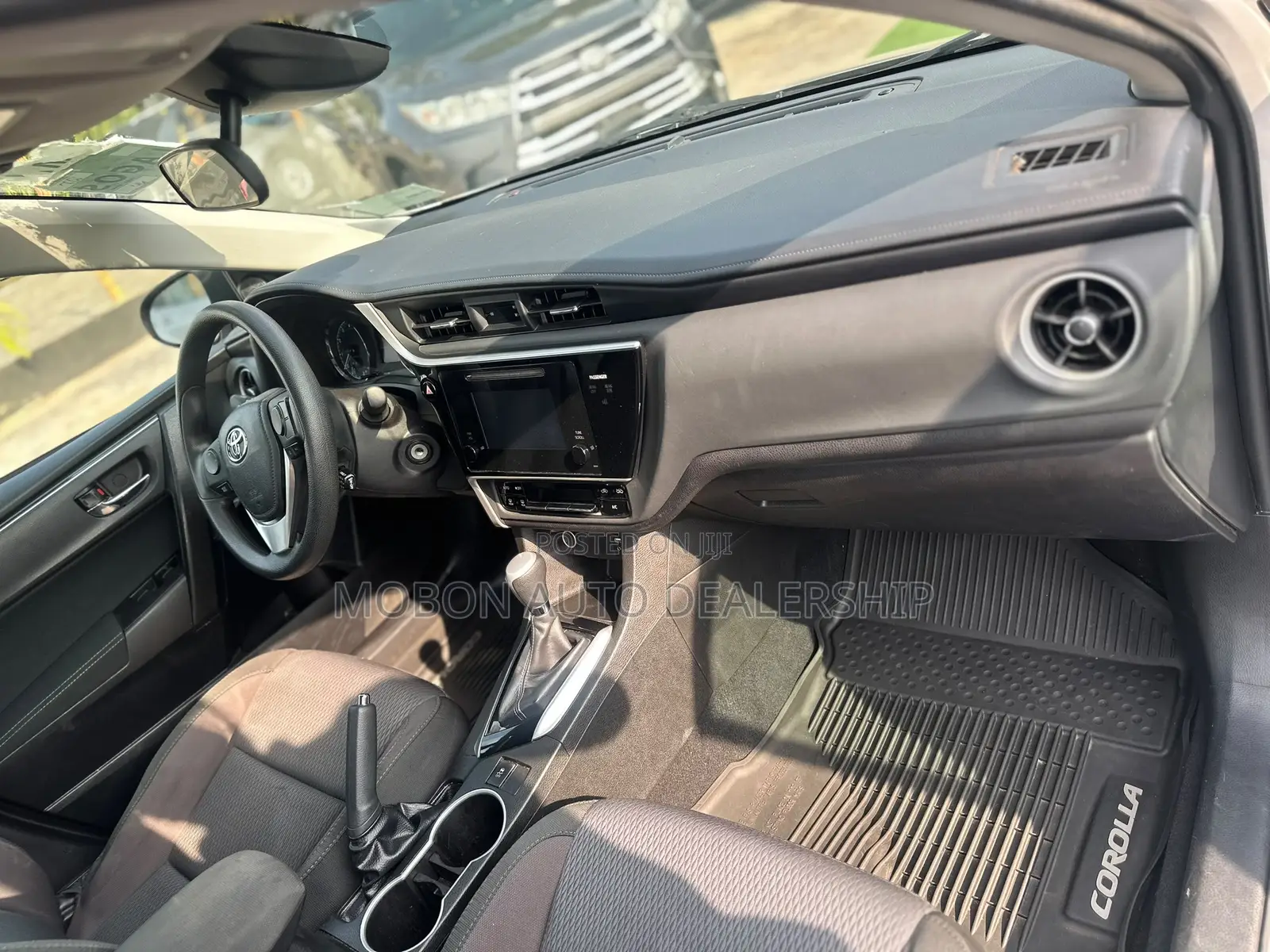 Toyota Corolla 2017 Silver