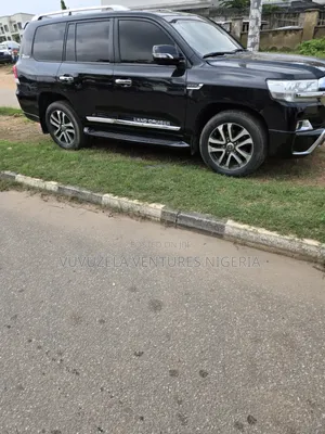Toyota Land Cruiser 2015 Black