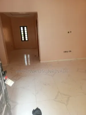 2bdrm Apartment in Ologuneru for rent