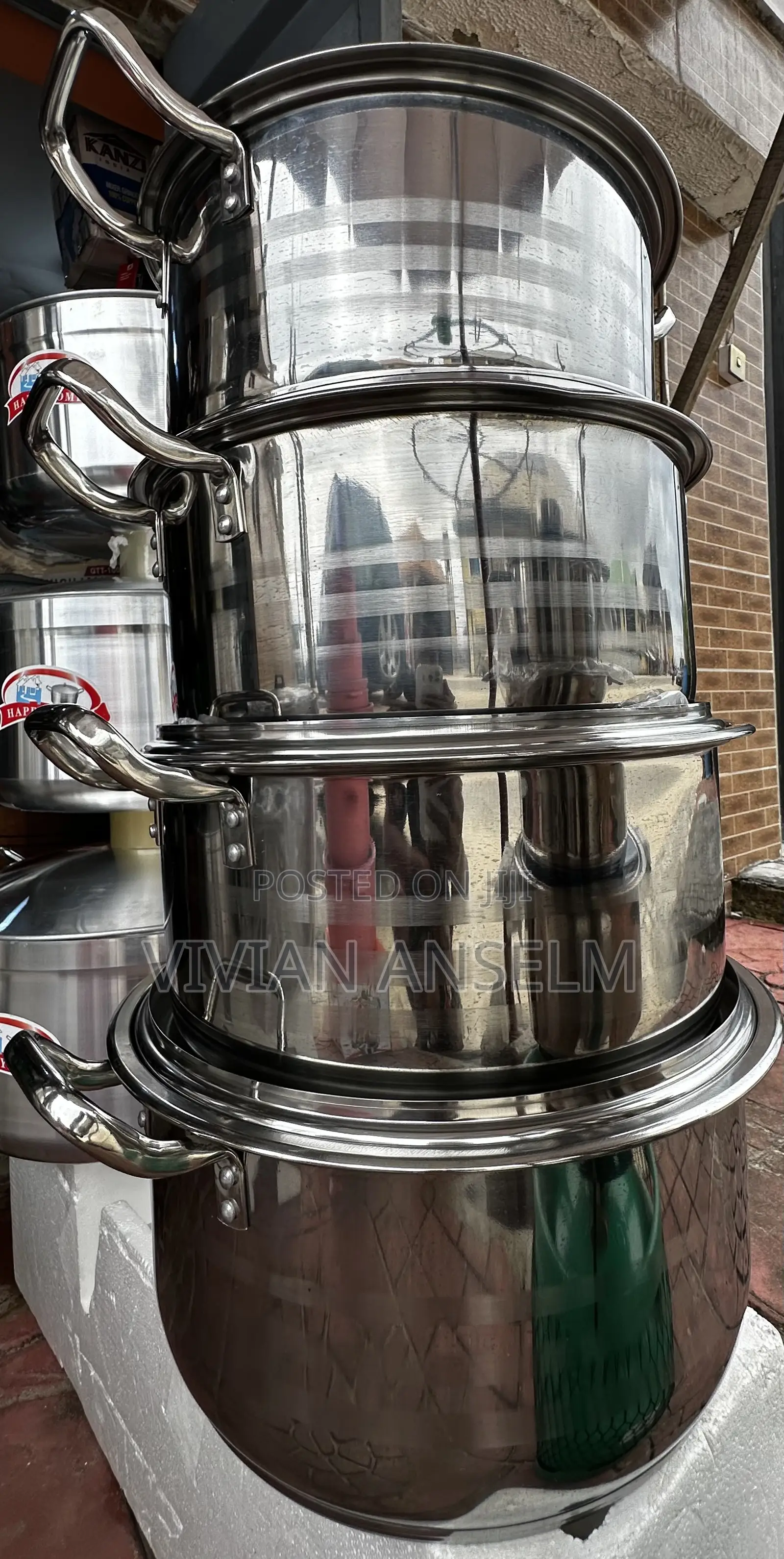 Premium and Luxury Tiered Cookware Set