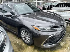 Toyota Camry SE (2.5L 4cyl 8A) 2019 Black