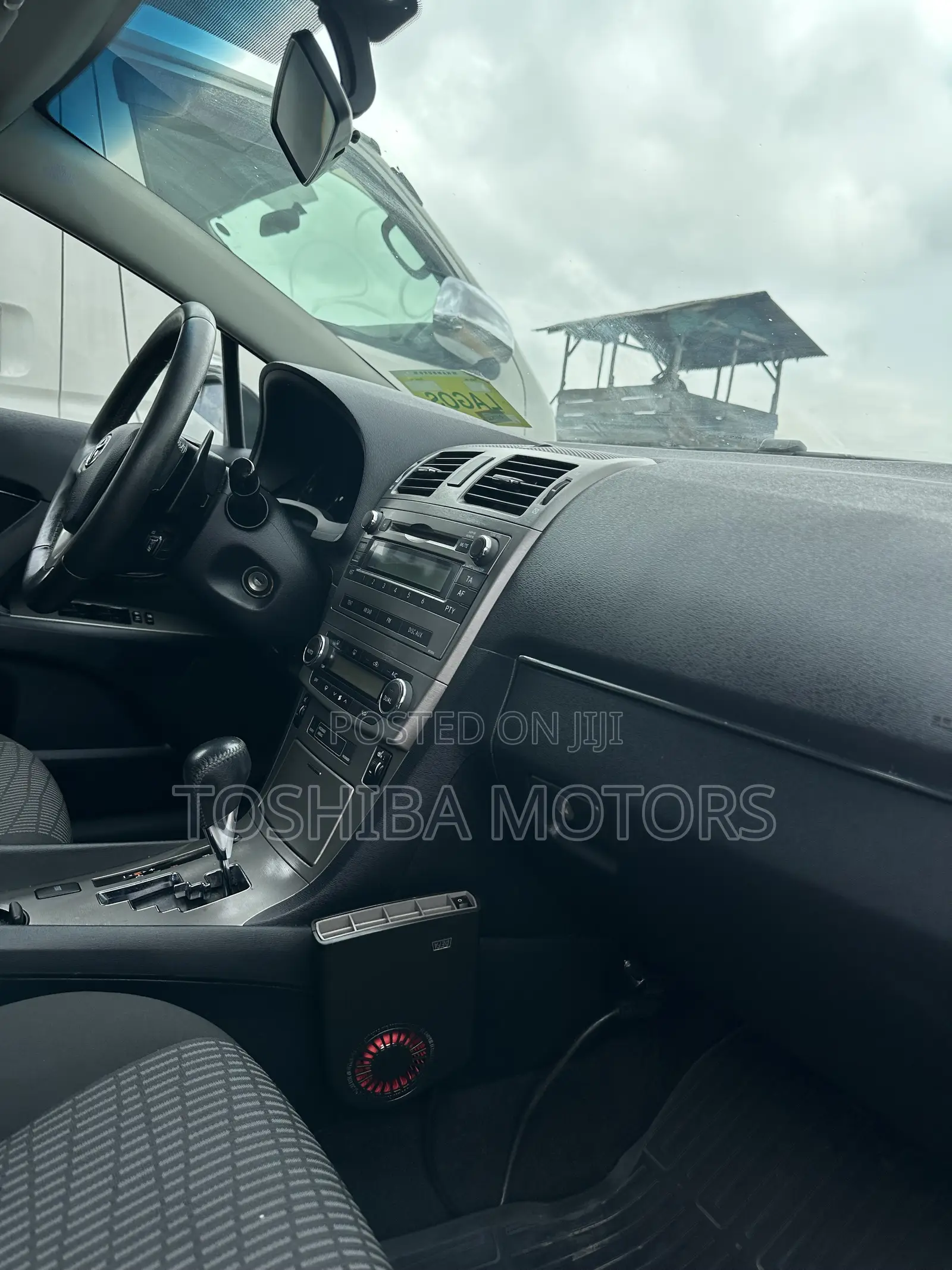 Toyota Avensis 2.0 Advanced Automatic 2010 Silver