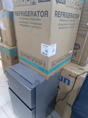 Hisense 120DR Top Freezer Refrigerator