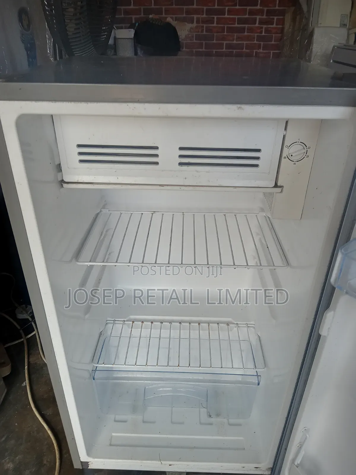 Skyrun Table Top Fridge and Freezer