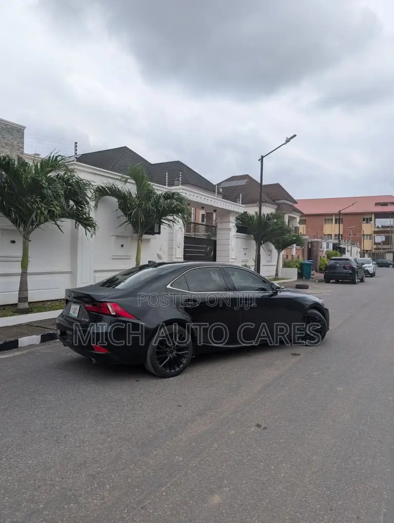 Lexus IS 250 2014 Black