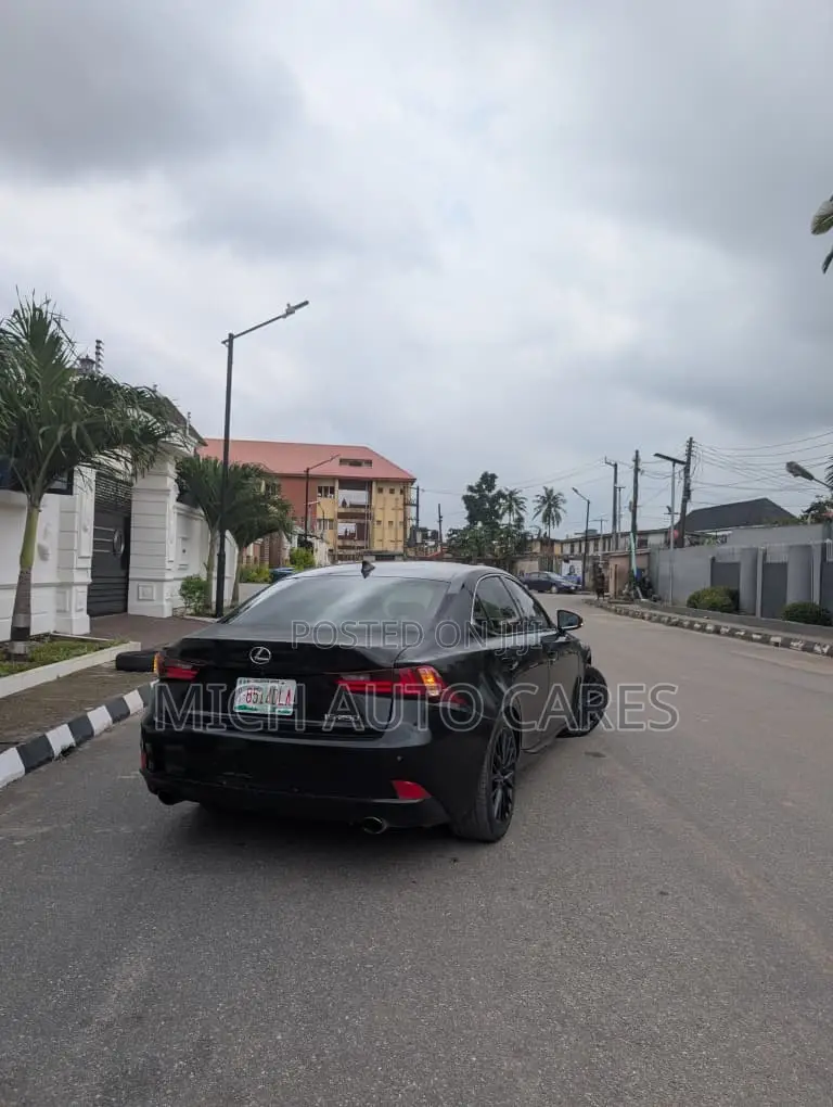 Lexus IS 250 2014 Black