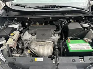 Toyota RAV4 XLE AWD (2.5L 4cyl 6A) 2016 Silver