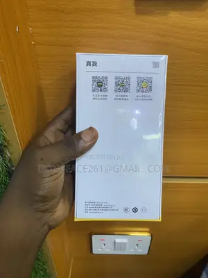 New Realme V30 128 GB