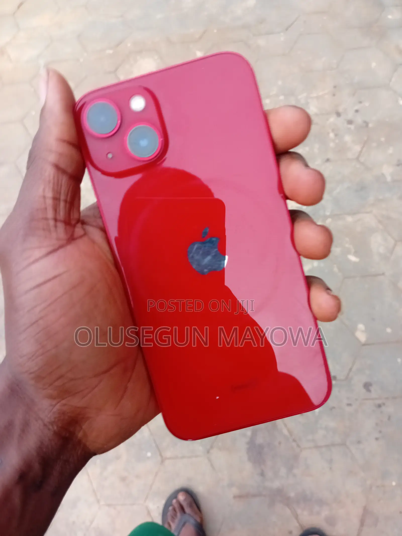 Apple iPhone 13 128 GB Red
