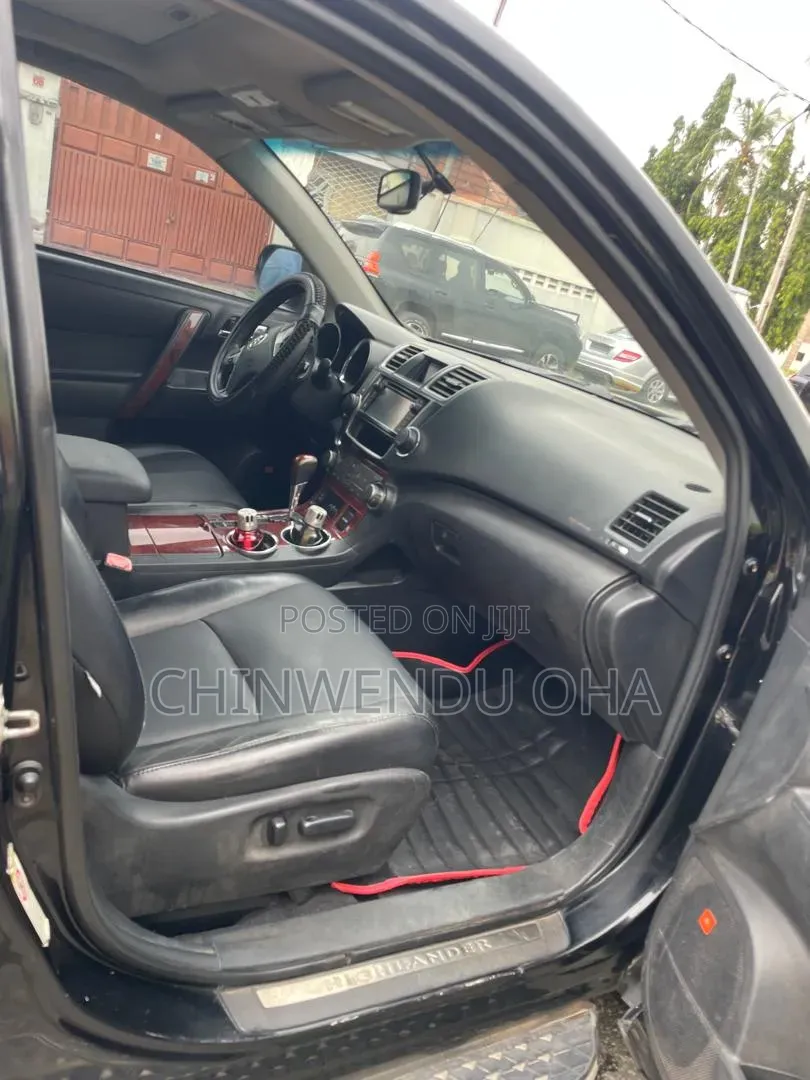 Toyota Highlander 2013 Black