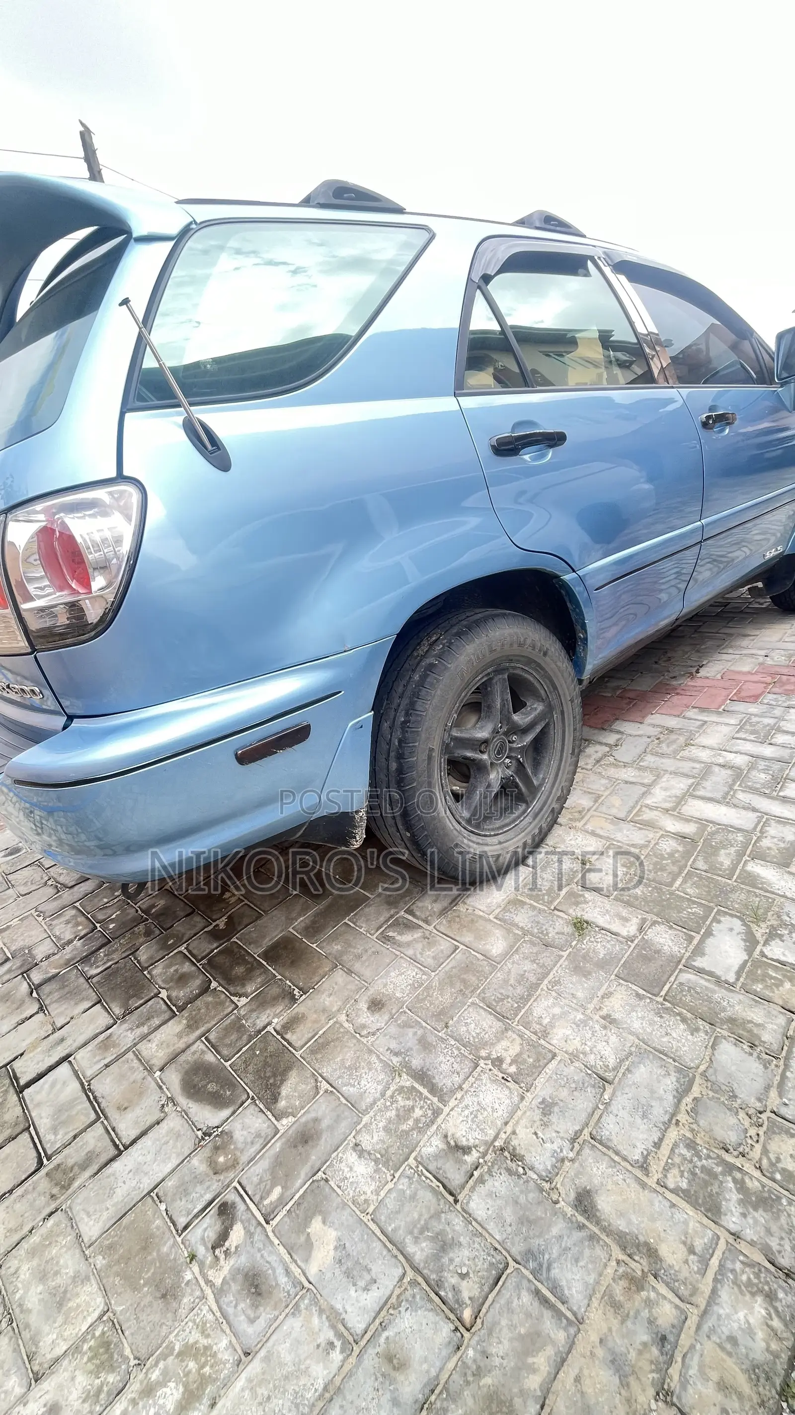 Lexus RX 2000 Blue
