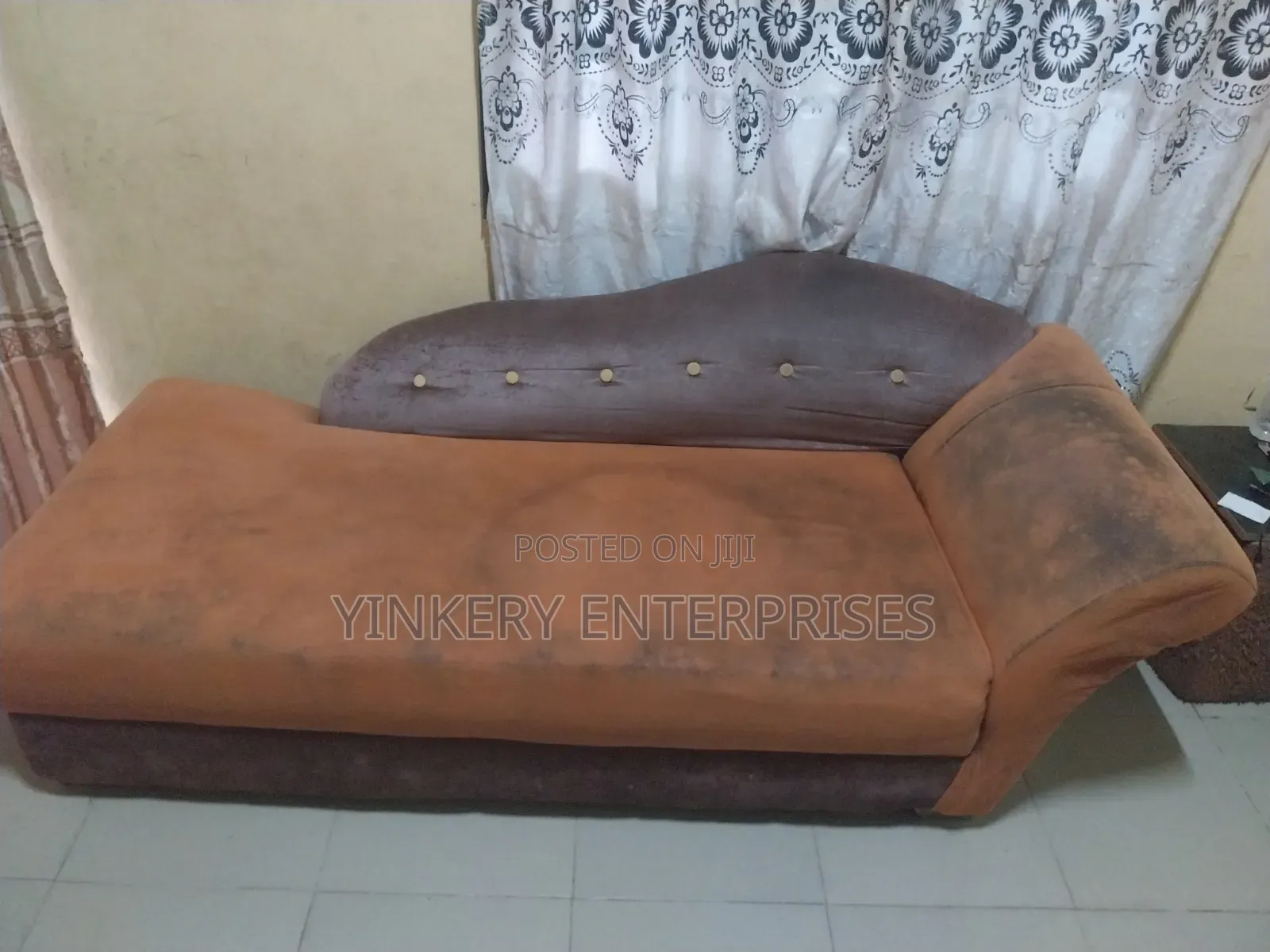 3 Sitter Chair