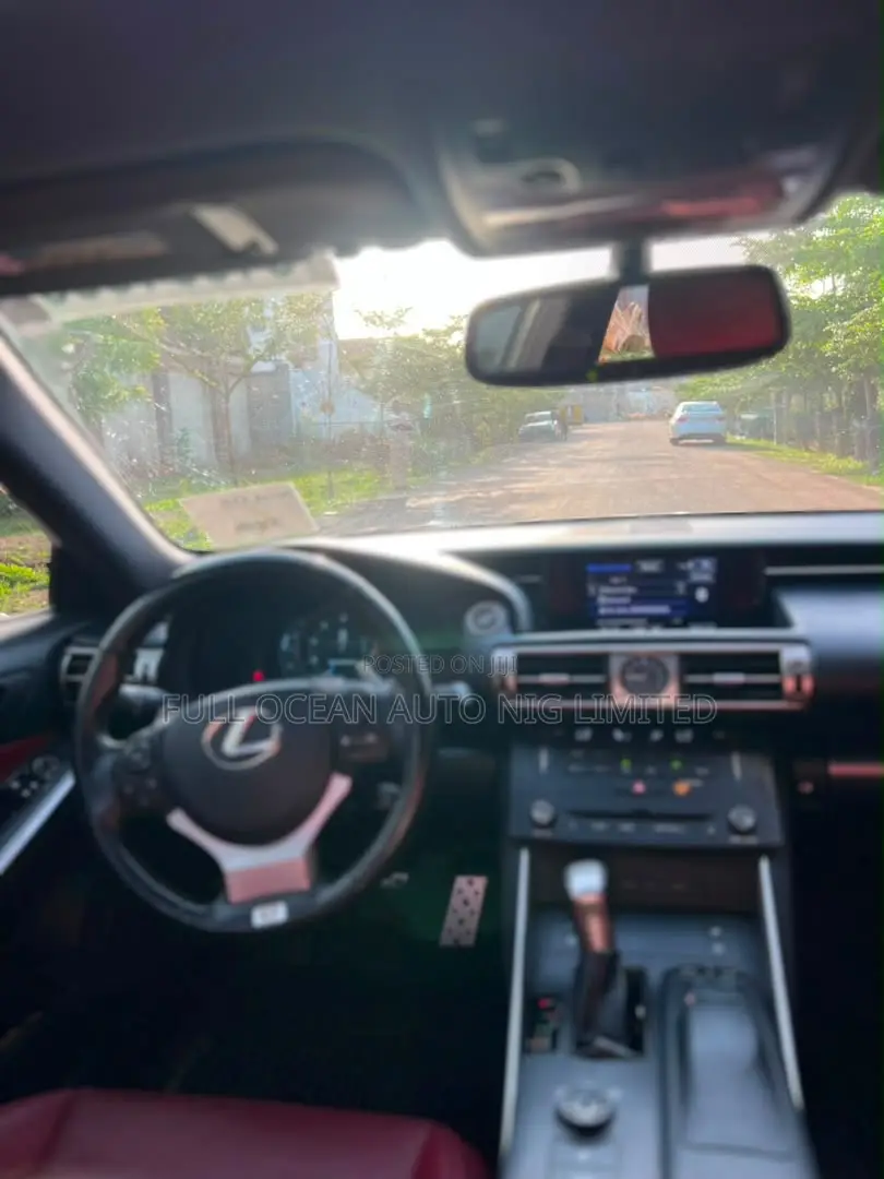Lexus IS 350 AWD 2017 Black