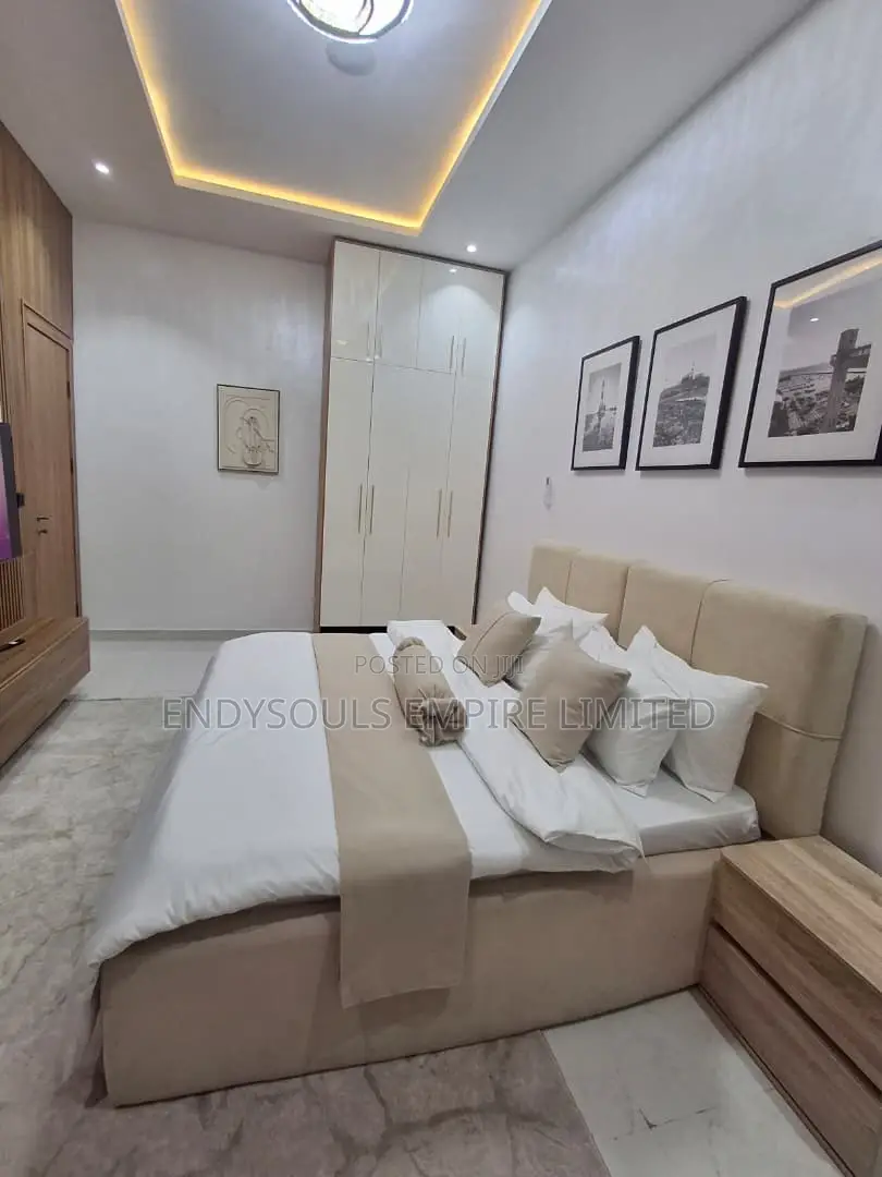 2 Bedroom Lush Apartment