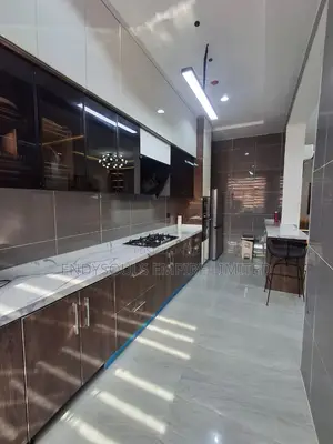 2 Bedroom Lush Apartment