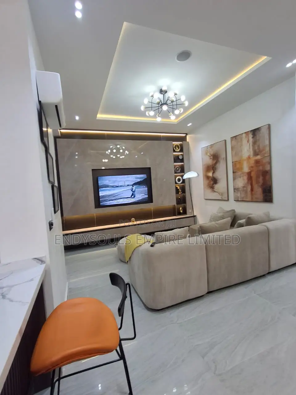 2 Bedroom Lush Apartment