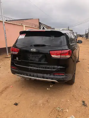 Kia Sorento 4dr SUV 2016 Black