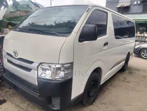 Toyota HiAce 2014 White