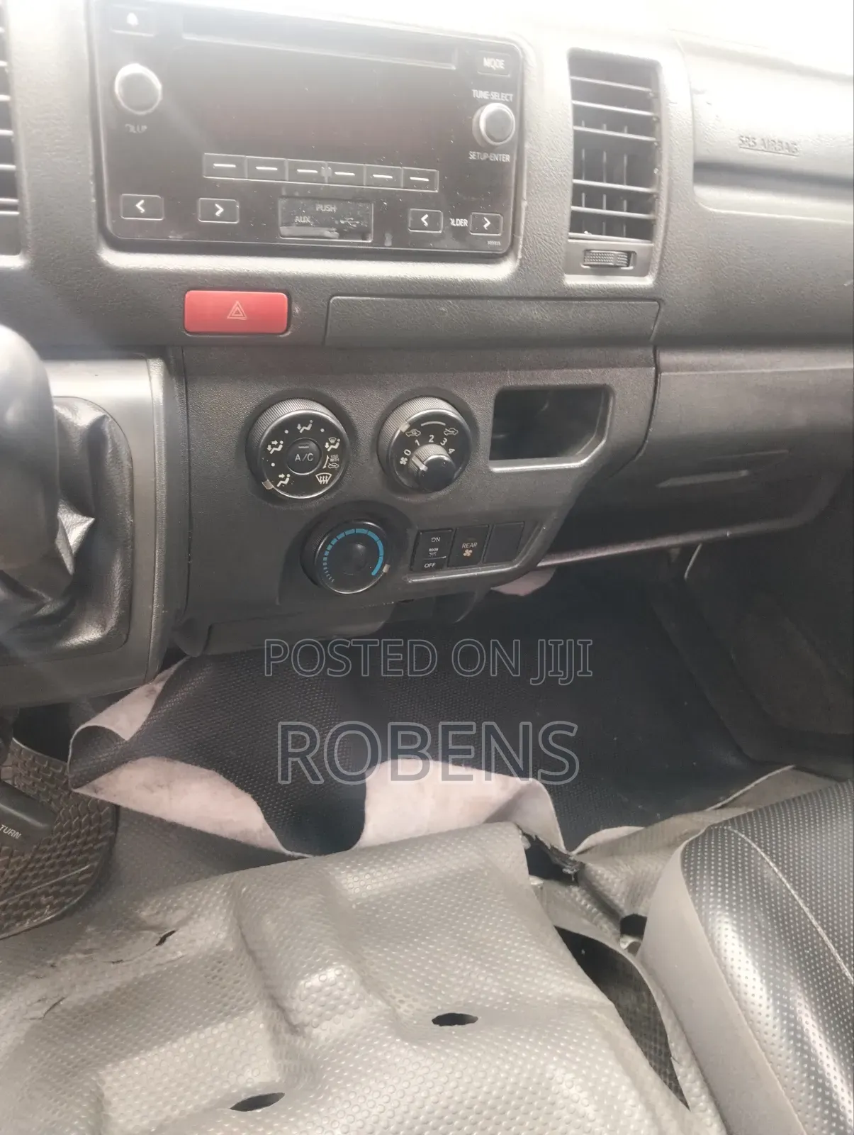 Toyota HiAce 2014 White