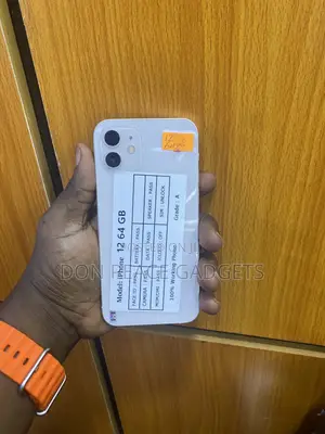Apple iPhone 12 64 GB