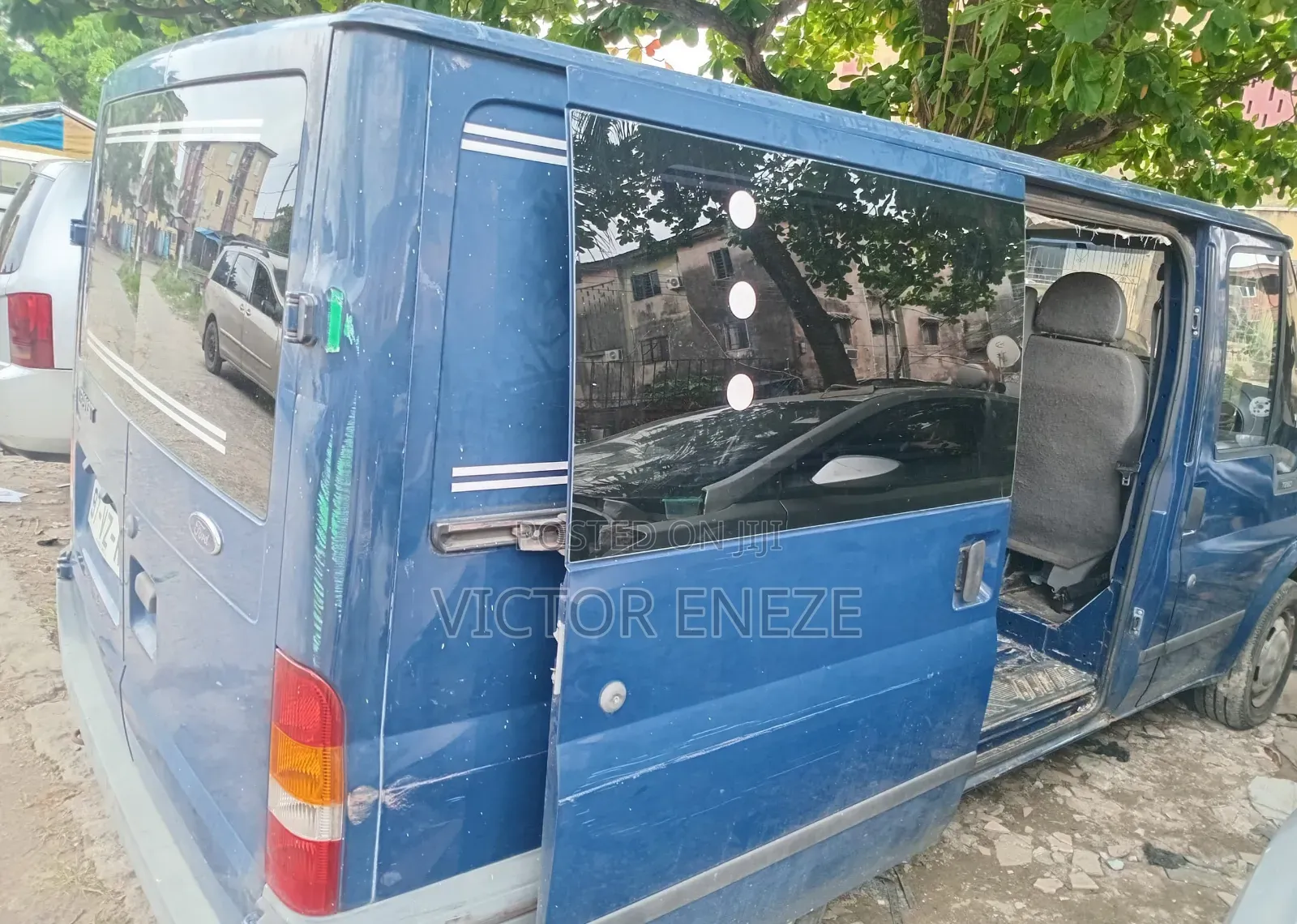 Ford Transit 2012 Blue