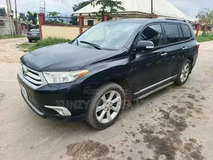 Toyota Highlander 2014 Black