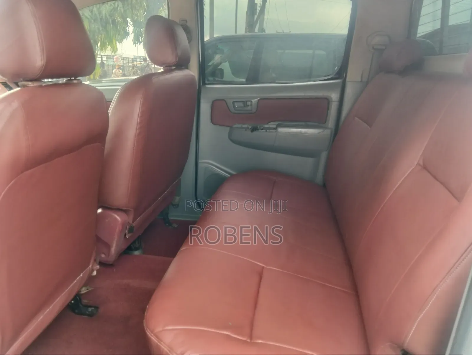 Toyota Hilux 2011 White