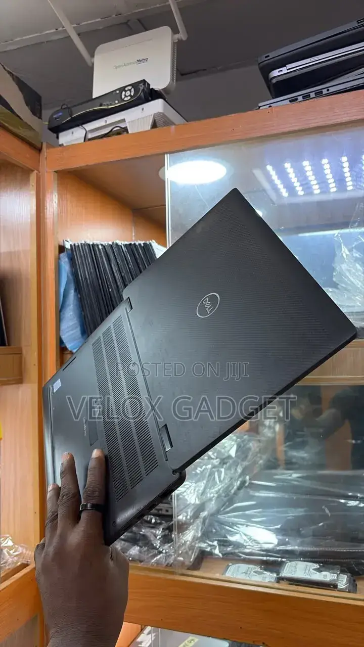 Laptop Dell Latitude 7310 8GB Intel Core i5 SSD 256GB