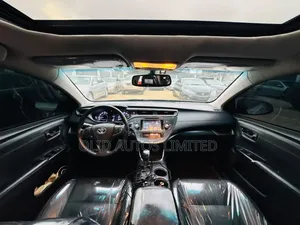 Toyota Avalon Touring FWD Sedan (3.6L 6cyl 6A) 2016 White