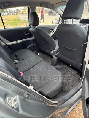 Toyota Yaris 2005 Gray