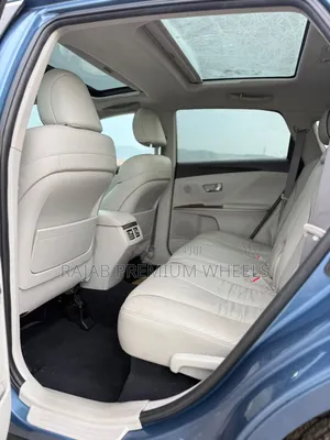 Toyota Venza XLE 2010 Blue