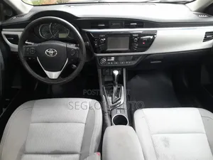 Toyota Corolla 2016 Black