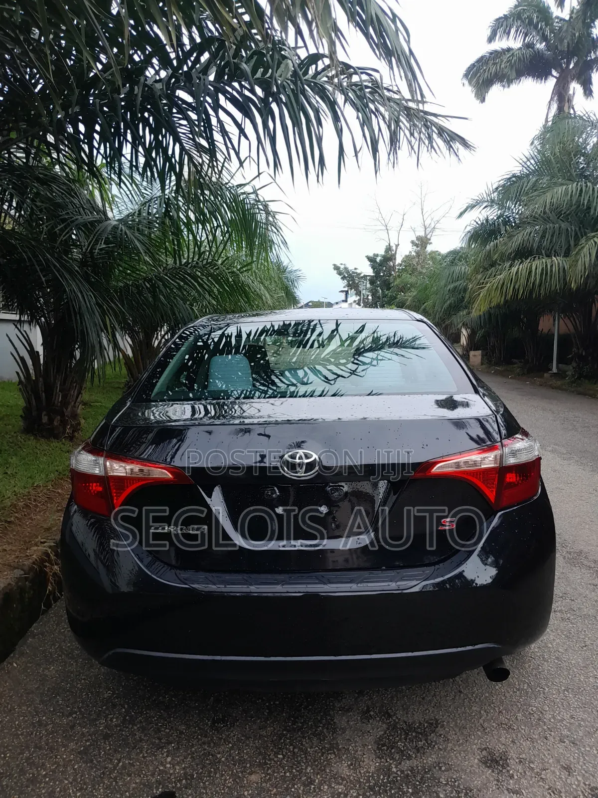 Toyota Corolla 2016 Black