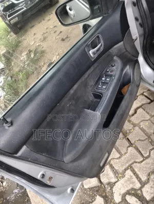 Honda Accord 2004 Silver