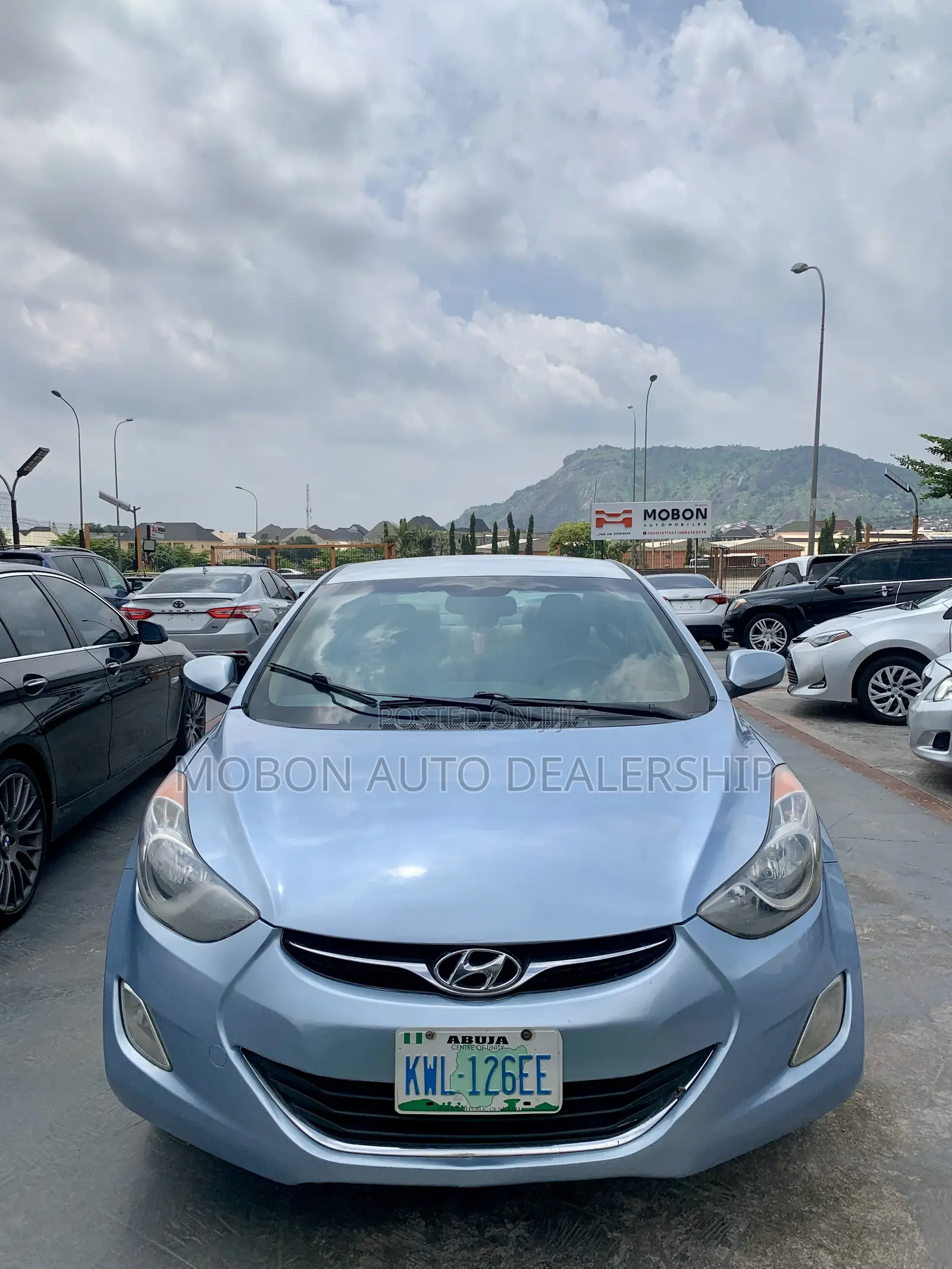 Hyundai Elantra 2012