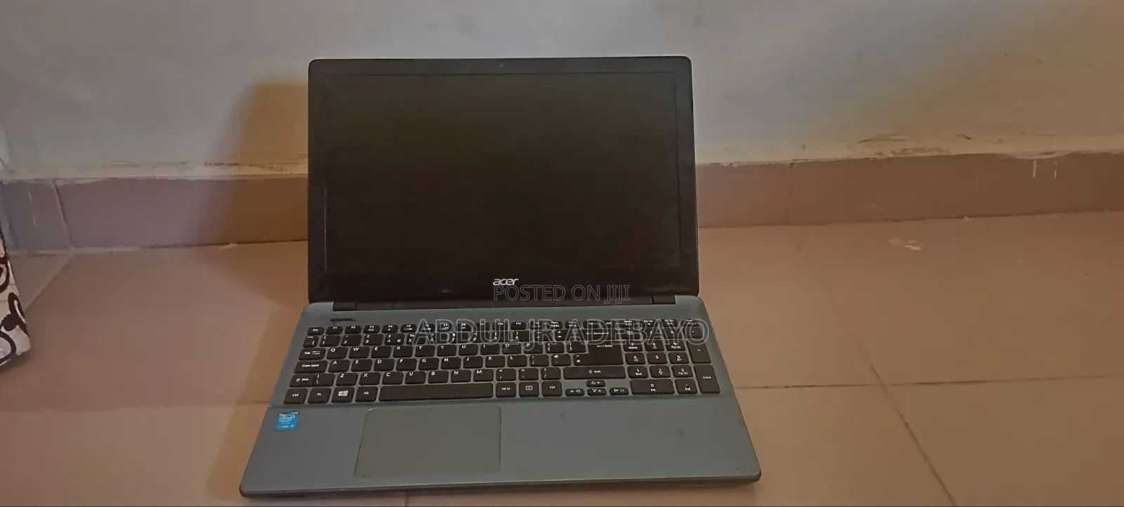 Laptop Acer Aspire E5-571 8GB Intel Core i3 HDD 500GB