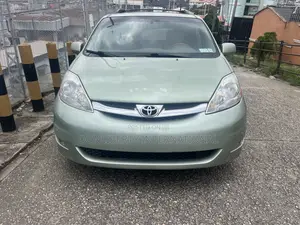 Toyota Sienna XLE Limited 4WD 2008 Green