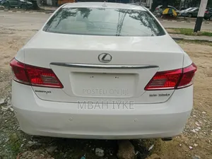 Lexus ES 350 2011 White