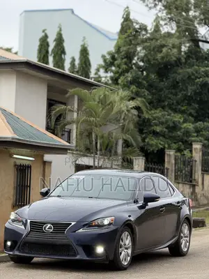 Lexus IS 2015 Blue