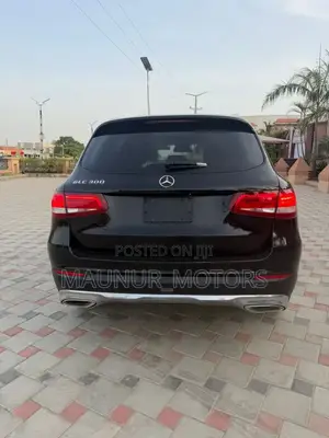 Mercedes-Benz GLC-Class 2016 Black