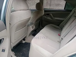 Toyota Camry 2010 Green