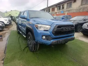 Toyota Tacoma Limited 2019 Blue