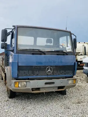 Mercedes Benz 814
